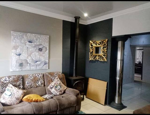 2 BEDROOM HOUSE FOR SALE IN KAALFONTEIN